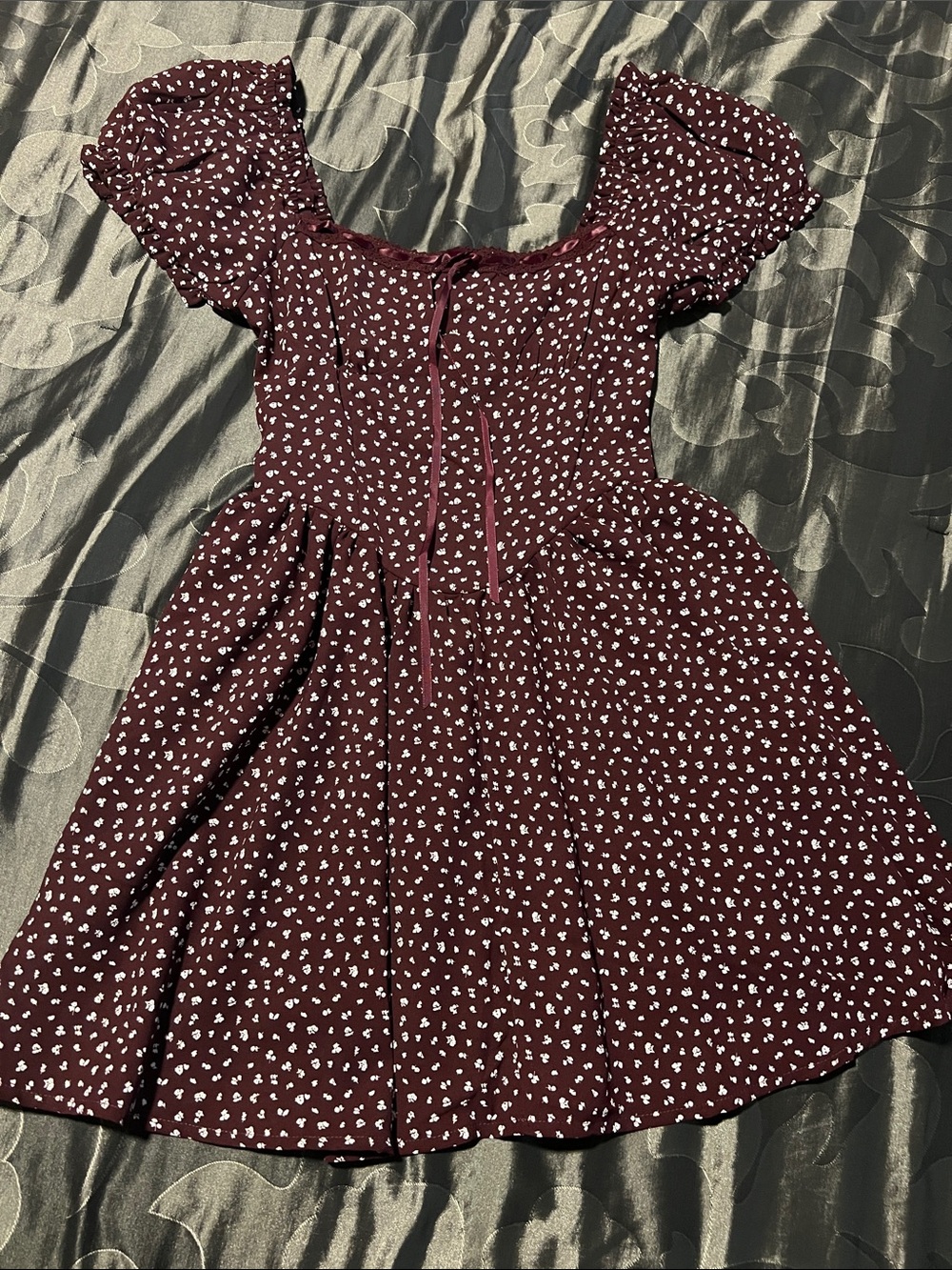 NWT Ally Ditsy Fit & Flare Dress Burgundy Floral Print Dress Peasant AUS XXS